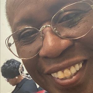 Meet your Posher, Eunice